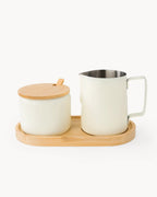 Milch & Zucker Set aus Edelstahl mit Bambus-Tablett
