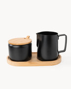 Milch & Zucker Set aus Edelstahl mit Bambus-Tablett